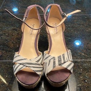 Arizona Jeans, 7.5 brown wedges